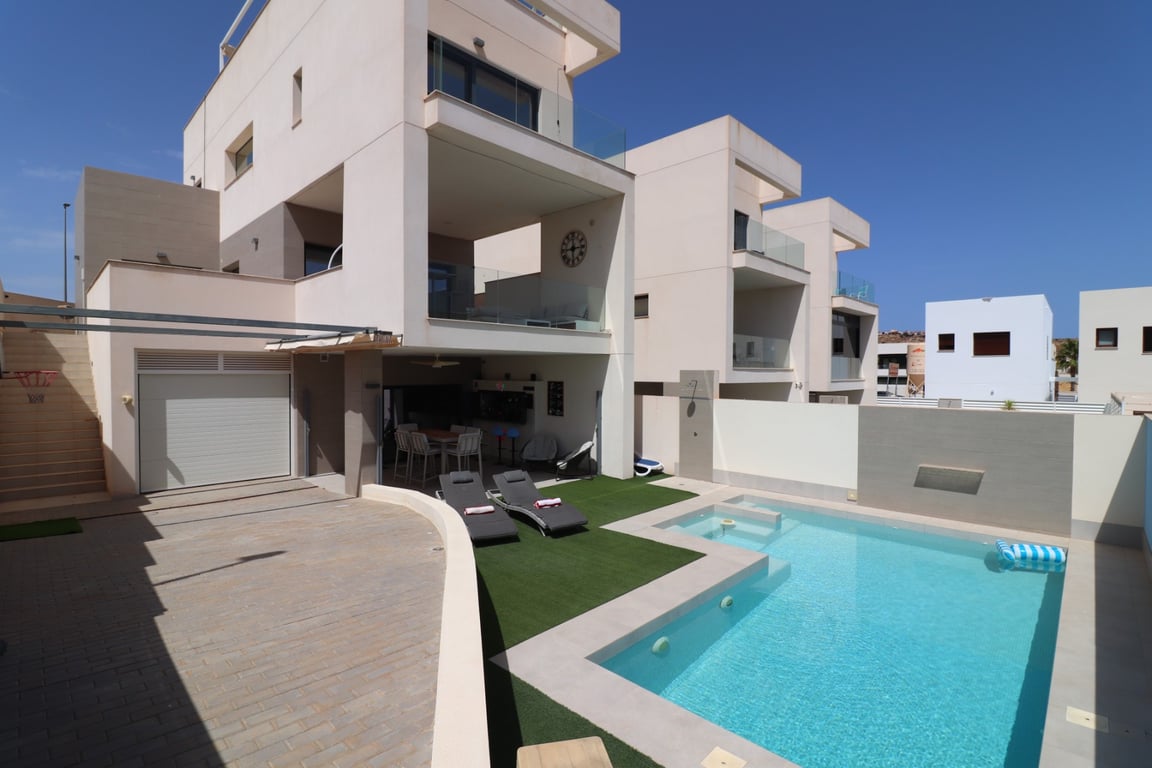 Villa in Benijofar - Image 3