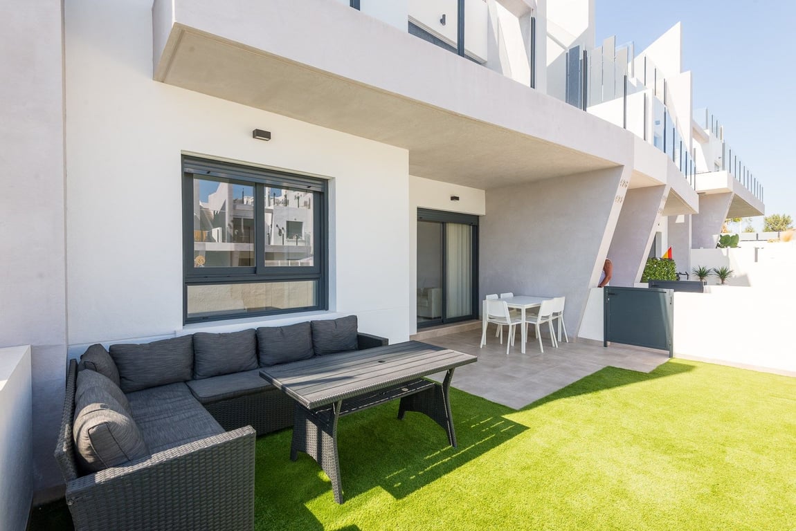Apartment in San Miguel de Salinas - Image 2
