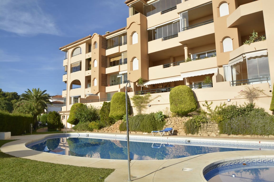Apartment in Elviria