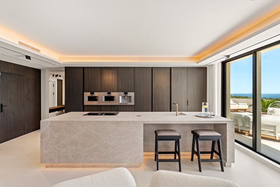 Penthouse in Nueva Andalucia - Image 3