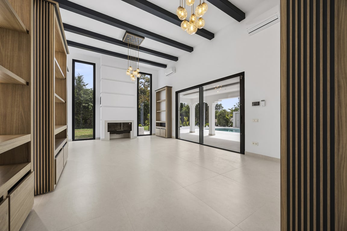 Villa in Guadalmina - Image 2