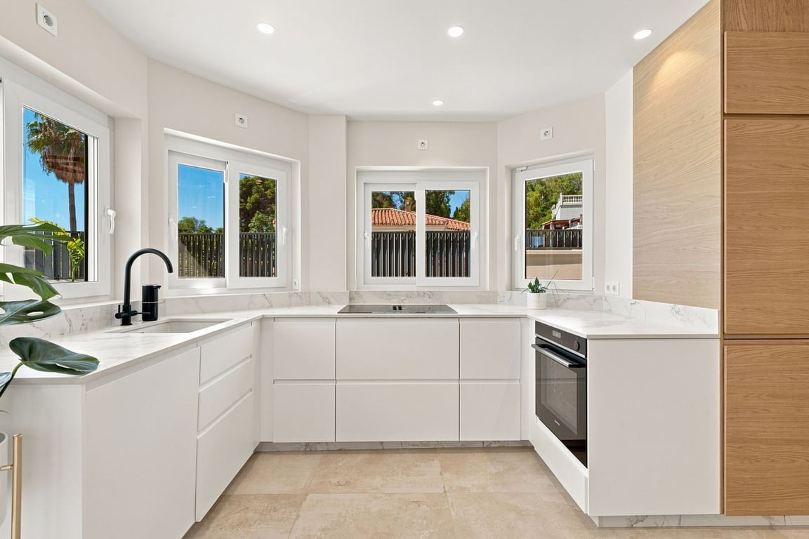 House in Benalmadena - Image 2