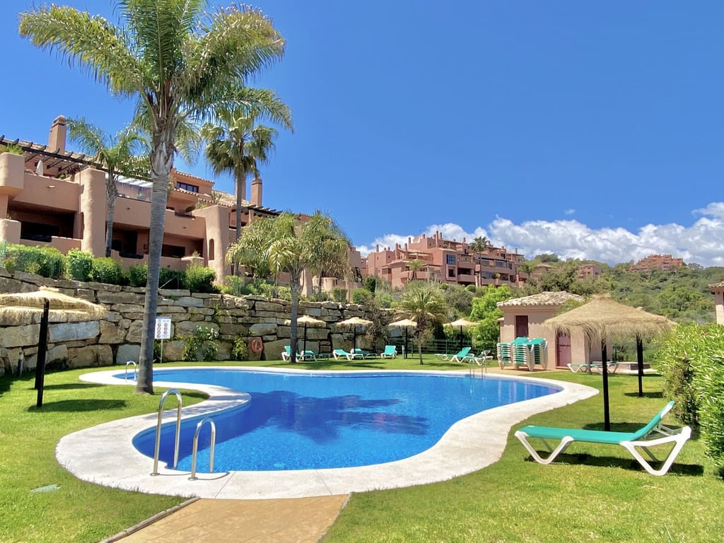 House in Elviria - Image 3