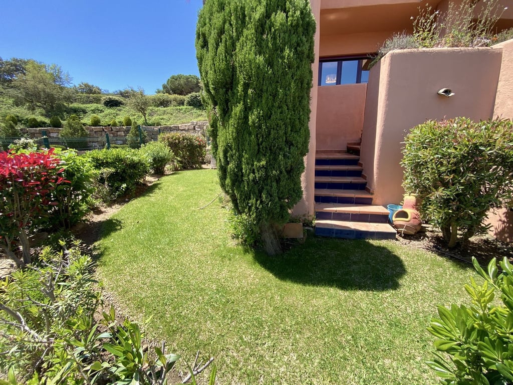 House in Elviria - Image 2