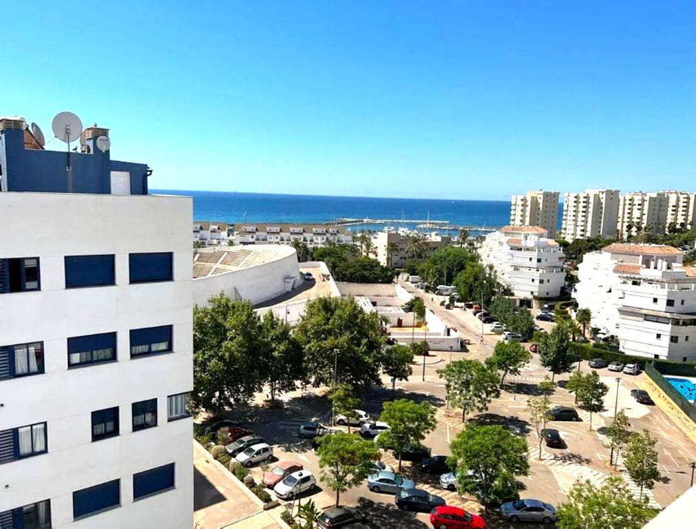 Penthouse in Estepona