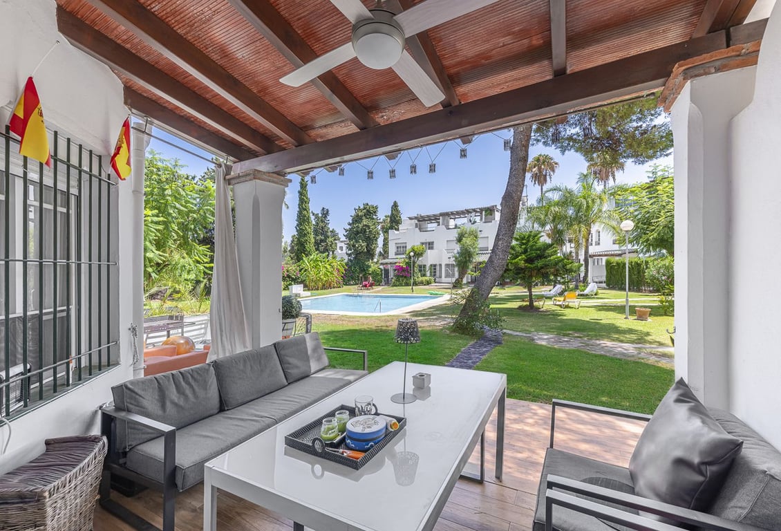 House in Nueva Andalucia