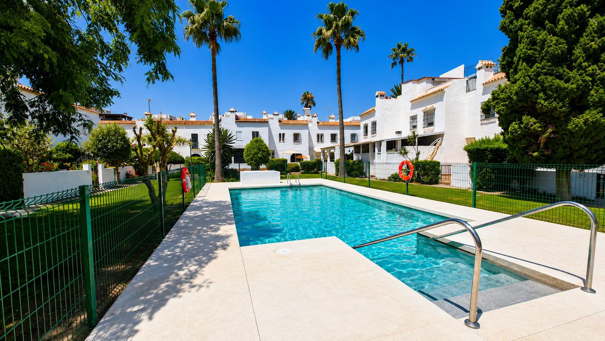 House in Casares - Image 3