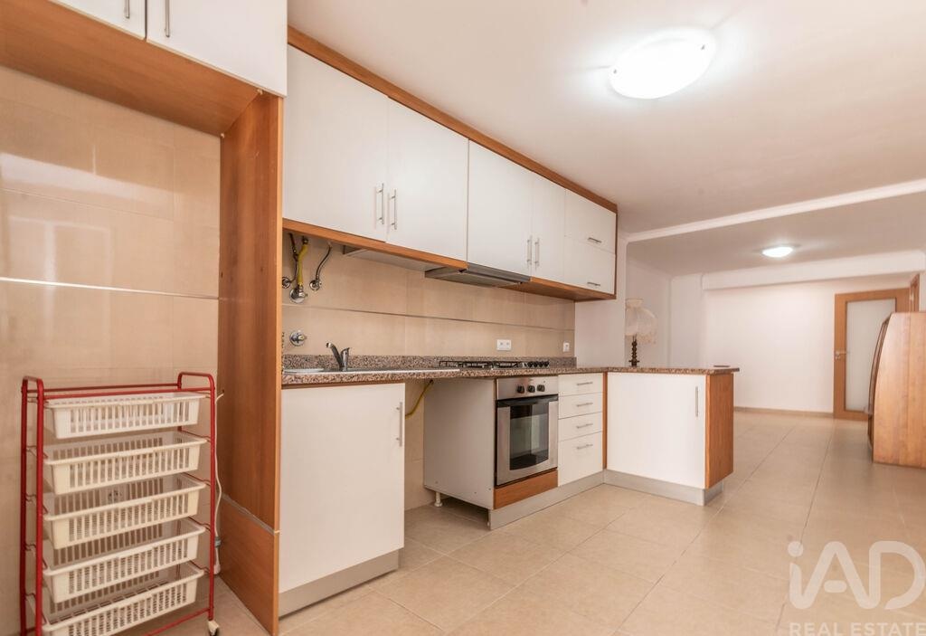 House in Marinha Grande - Image 3