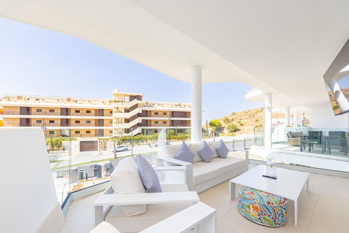 Apartment in Fuengirola - Image 2