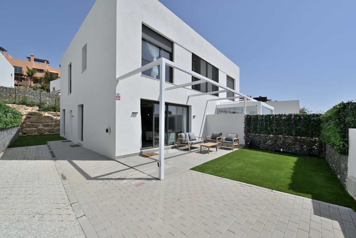 Villa in Riviera del Sol - Image 3