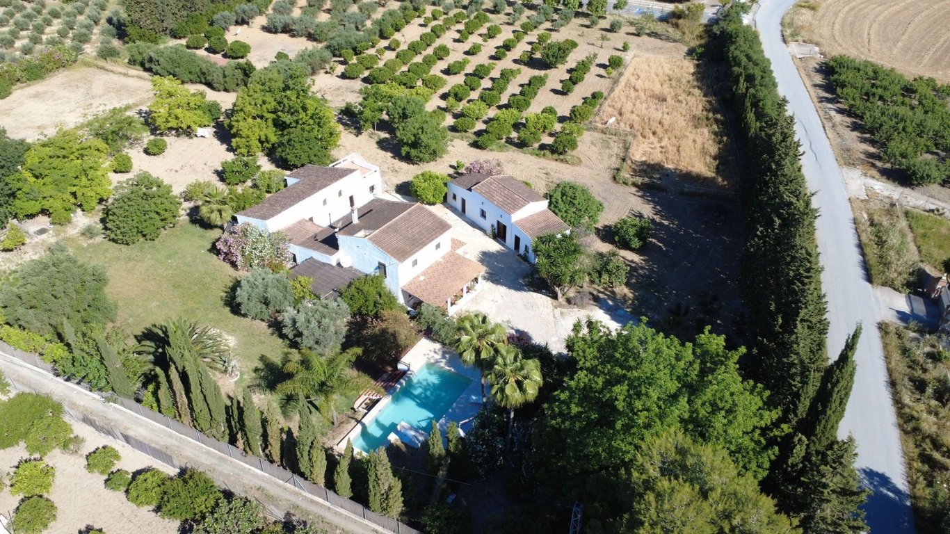 House in Alhaurin el Grande - Image 2