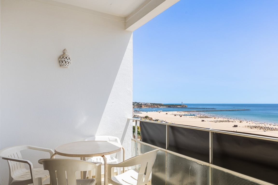 House in Portimao - Image 3