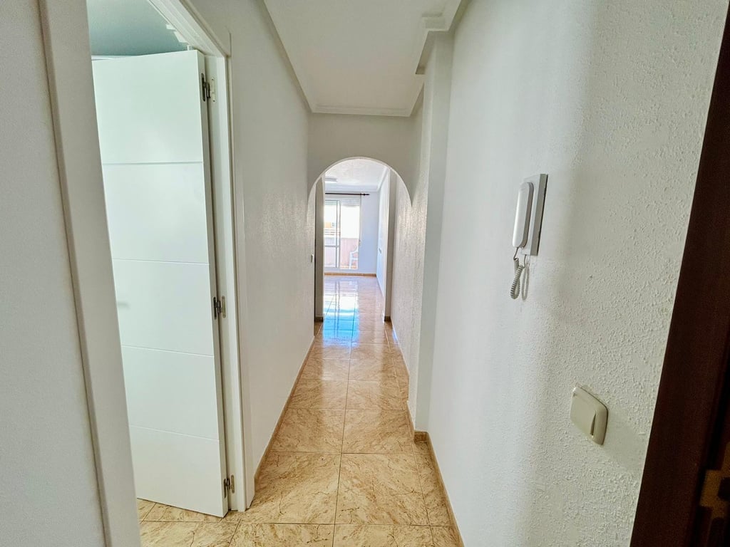 Apartment in Torrevieja - Image 3