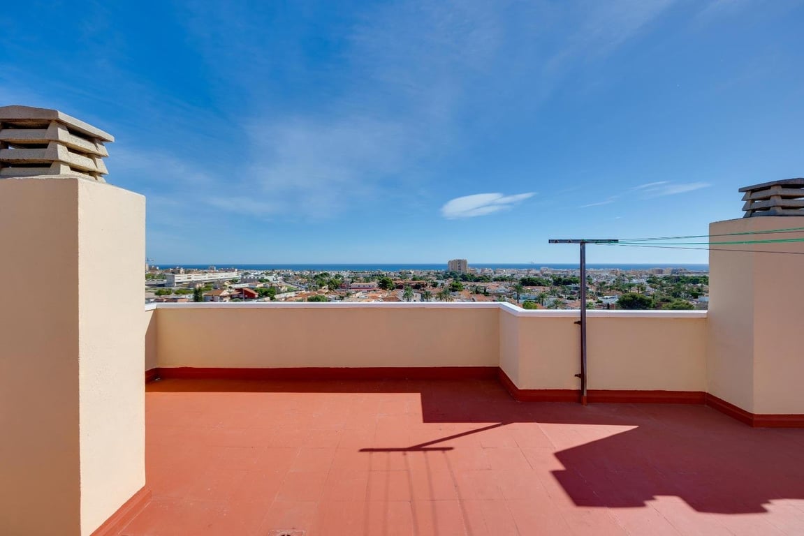 Apartment in Torrevieja - Image 3