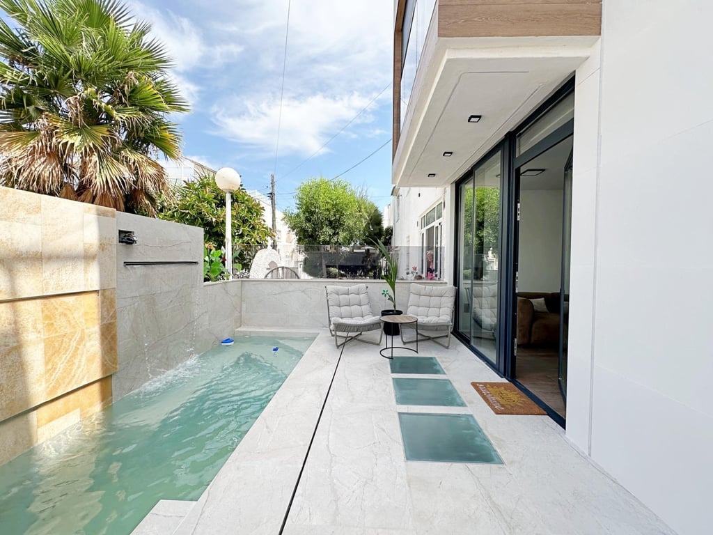 House in Torrevieja - Image 3