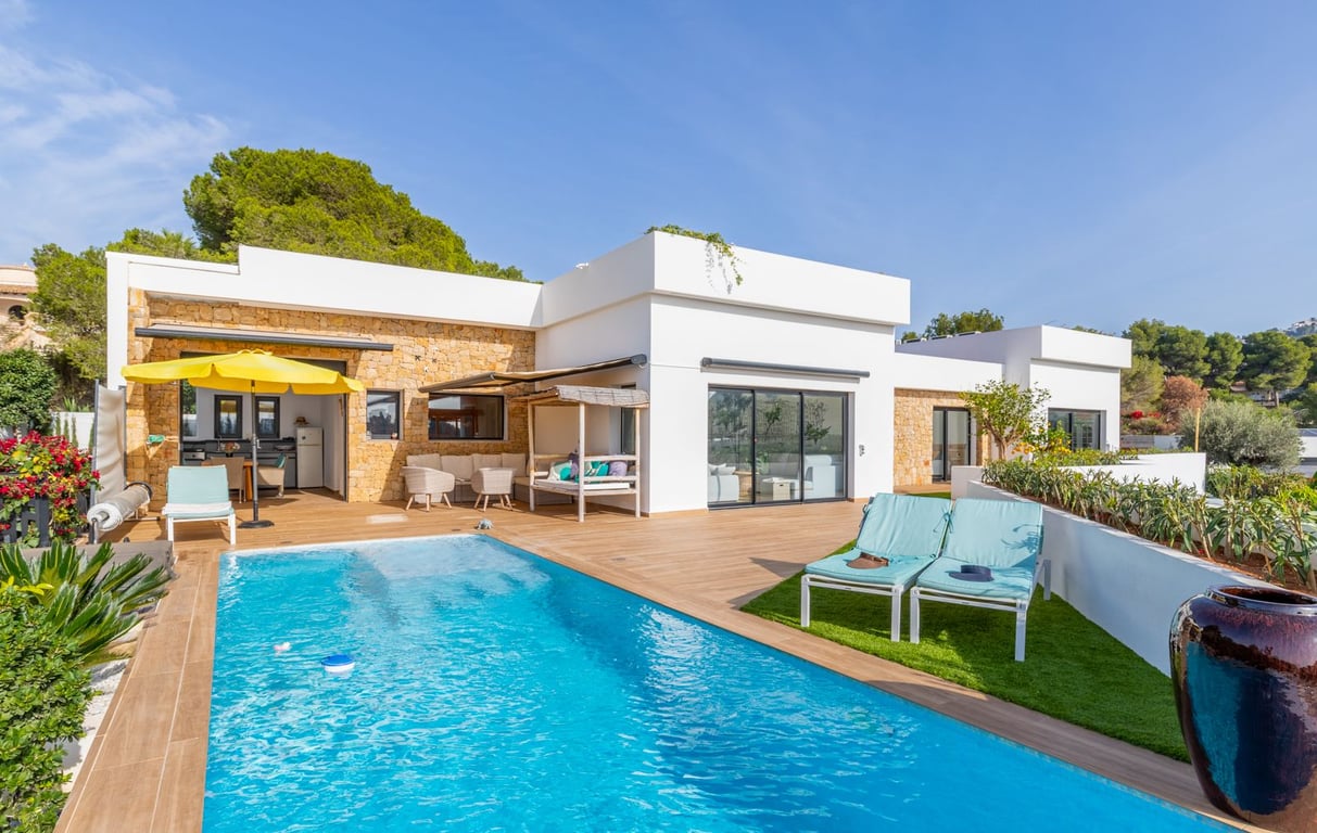Villa in Moraira - Image 2