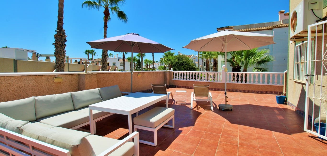 Apartment in Villamartin - Image 2
