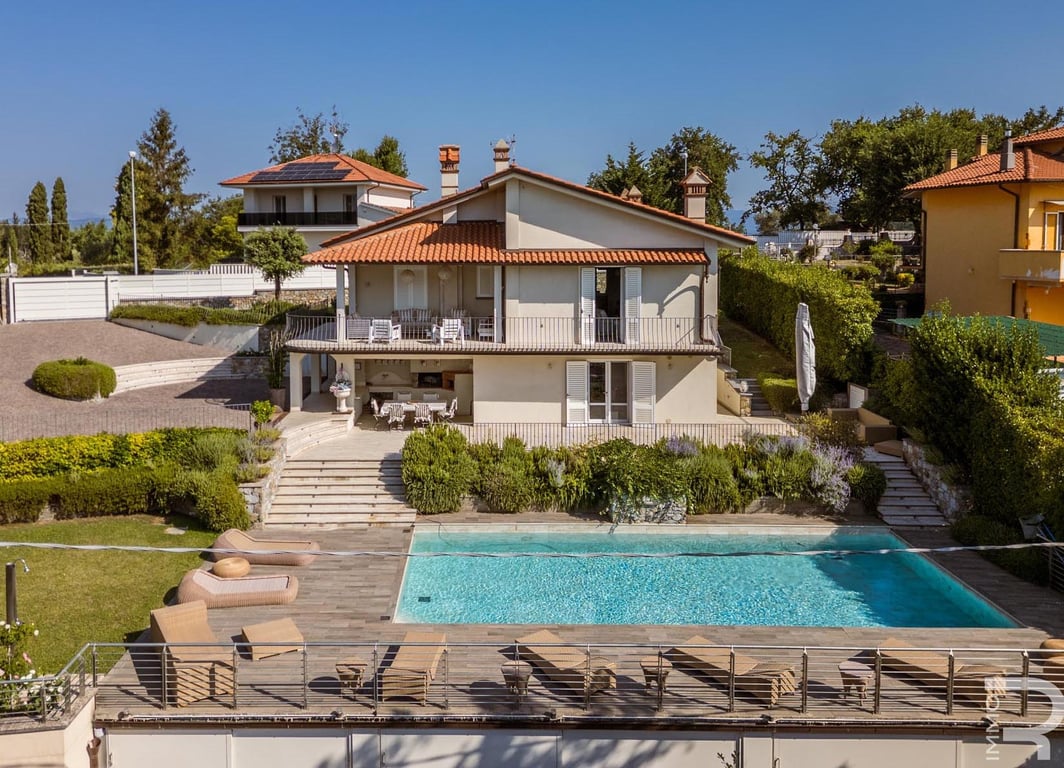 Villa in Larciano - Image 2