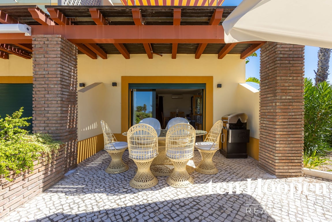 House in Calicos - Image 3