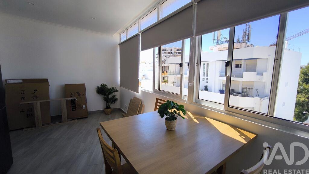 Apartment in Faro - Image 2
