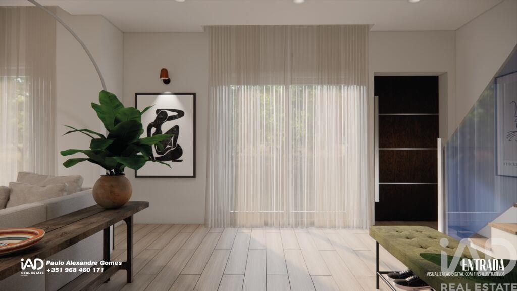 House in Silveira - Image 3