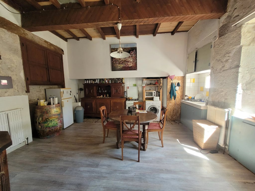 House in Lacour - Image 3