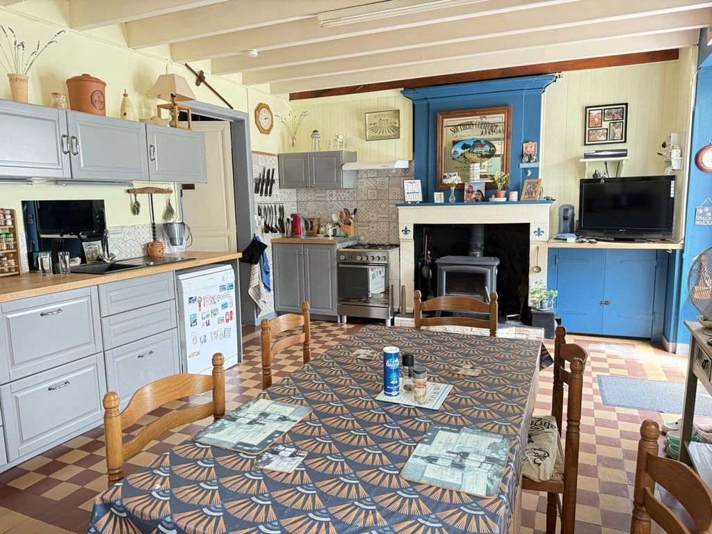 House in Guitinieres - Image 3