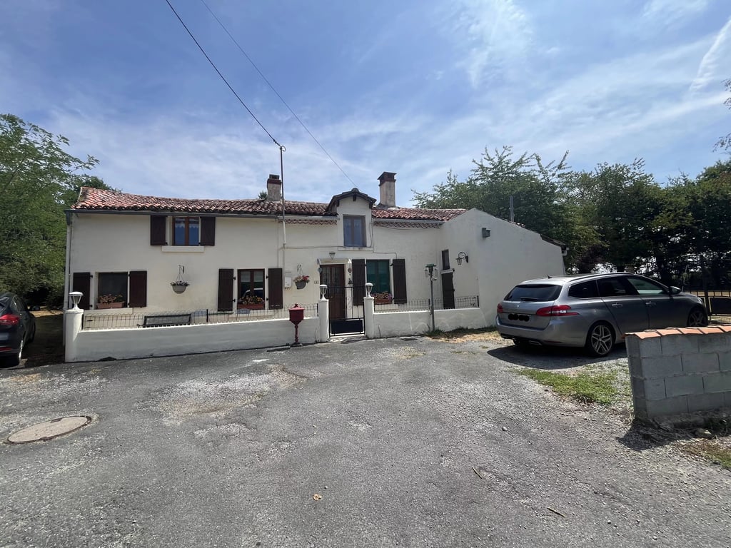 House in Oradour-Saint-Genest