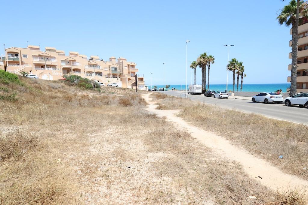 Land in Torrevieja - Image 2