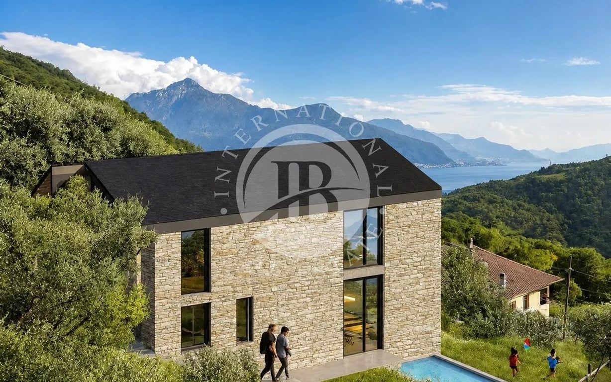 Villa in Como - Image 2