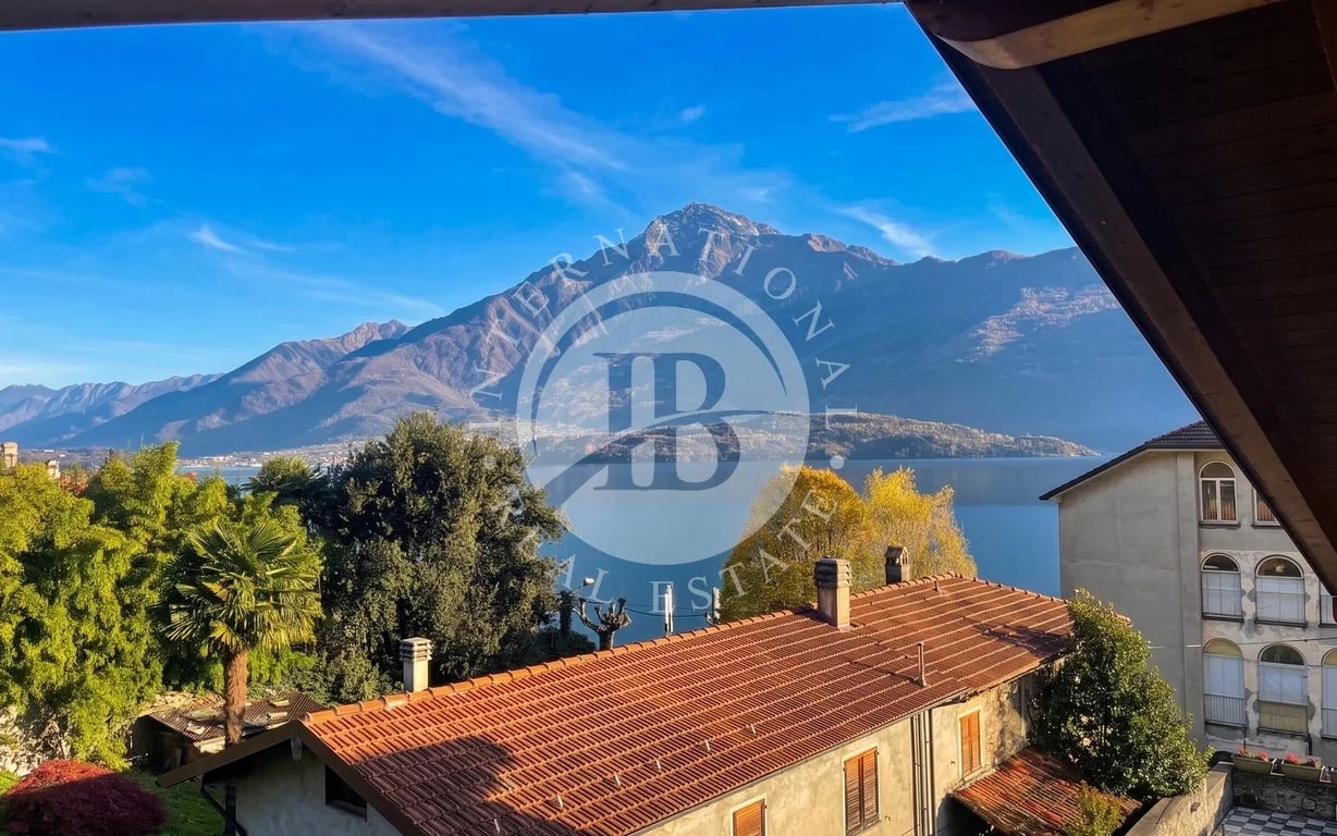 Apartment in Domaso - Image 3