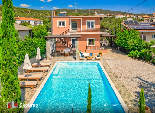 House in Ksiropigado