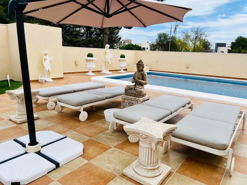 Villa in San Miguel de Salinas - Image 3
