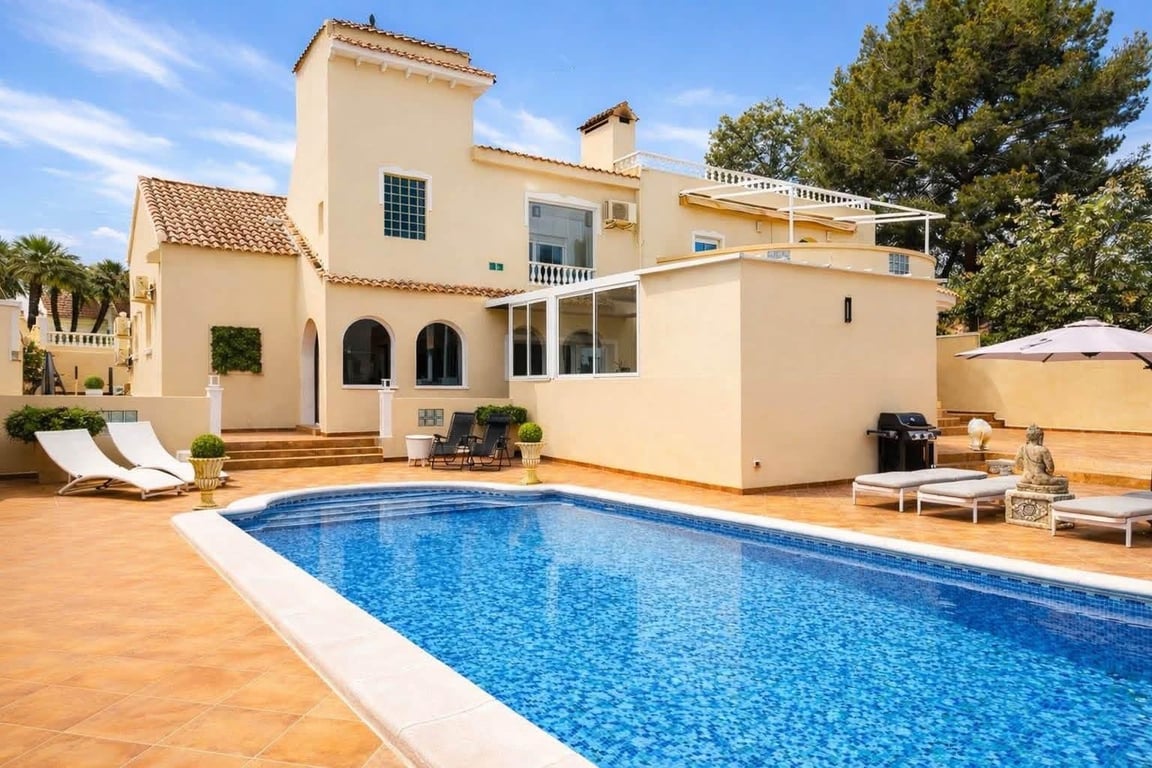 Villa in San Miguel de Salinas