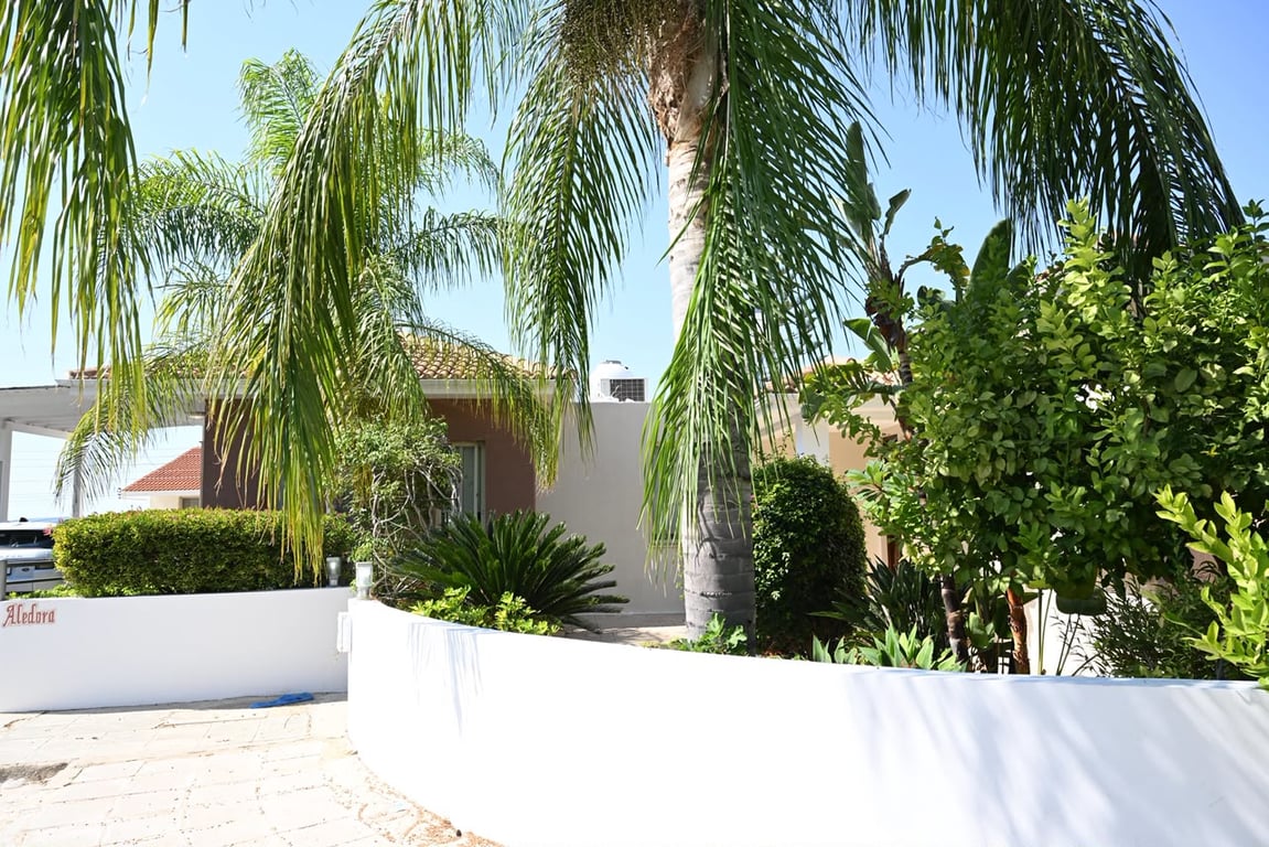 House in Mesa Chorio - Image 2