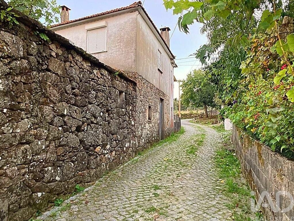 House in Chave - Image 3