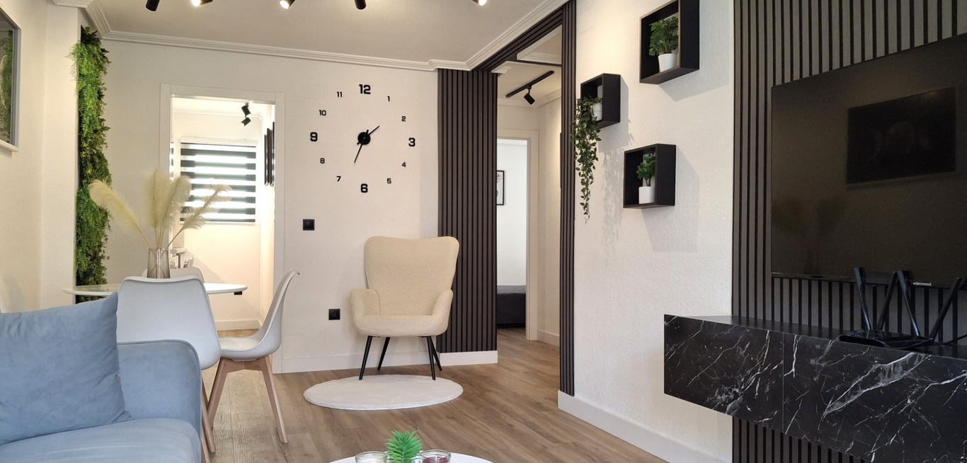 Apartment in Torrevieja - Image 2