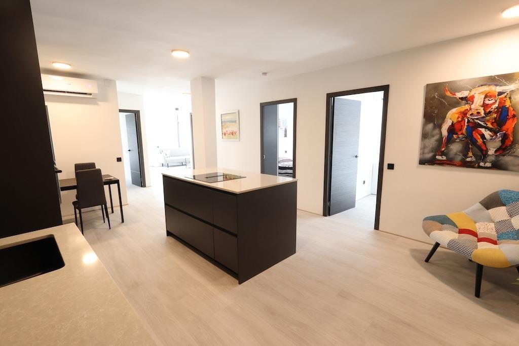Penthouse in Torrevieja - Image 2