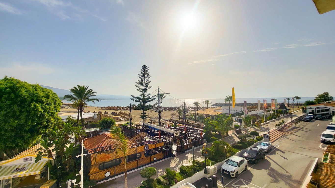 Apartment in Puerto Banus