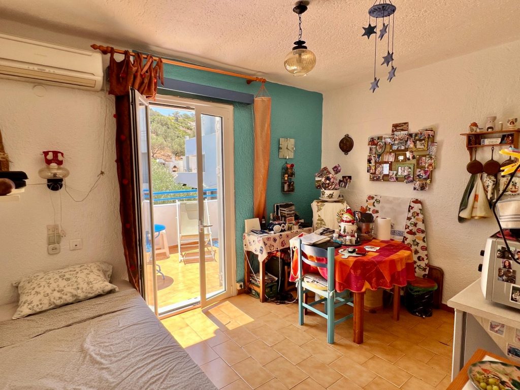 House in Agios Nikolaos - Image 2