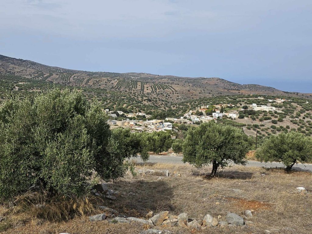 House in Agios Nikolaos - Image 2