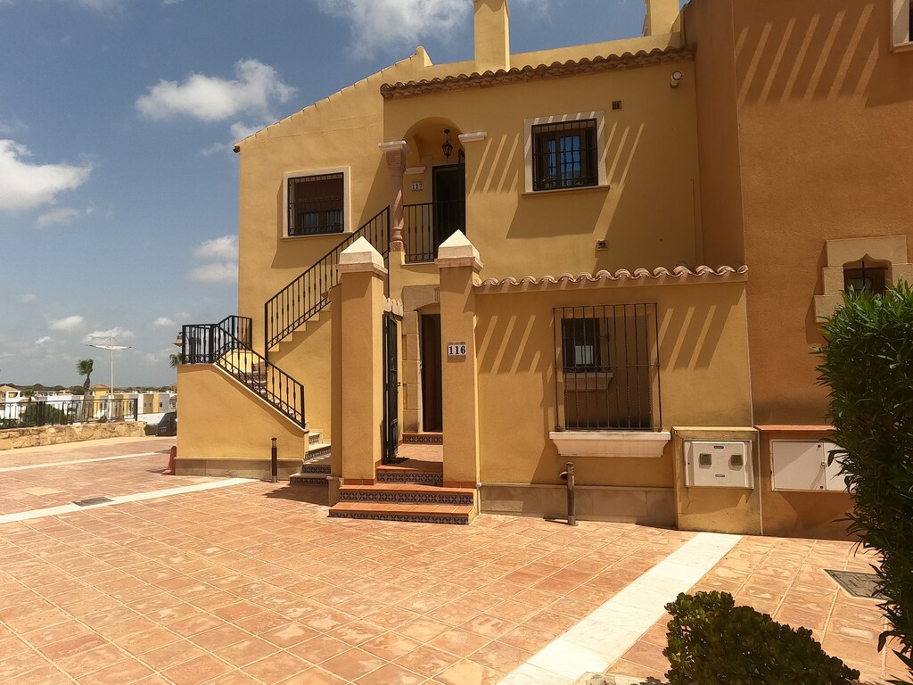 Apartment in Algorfa