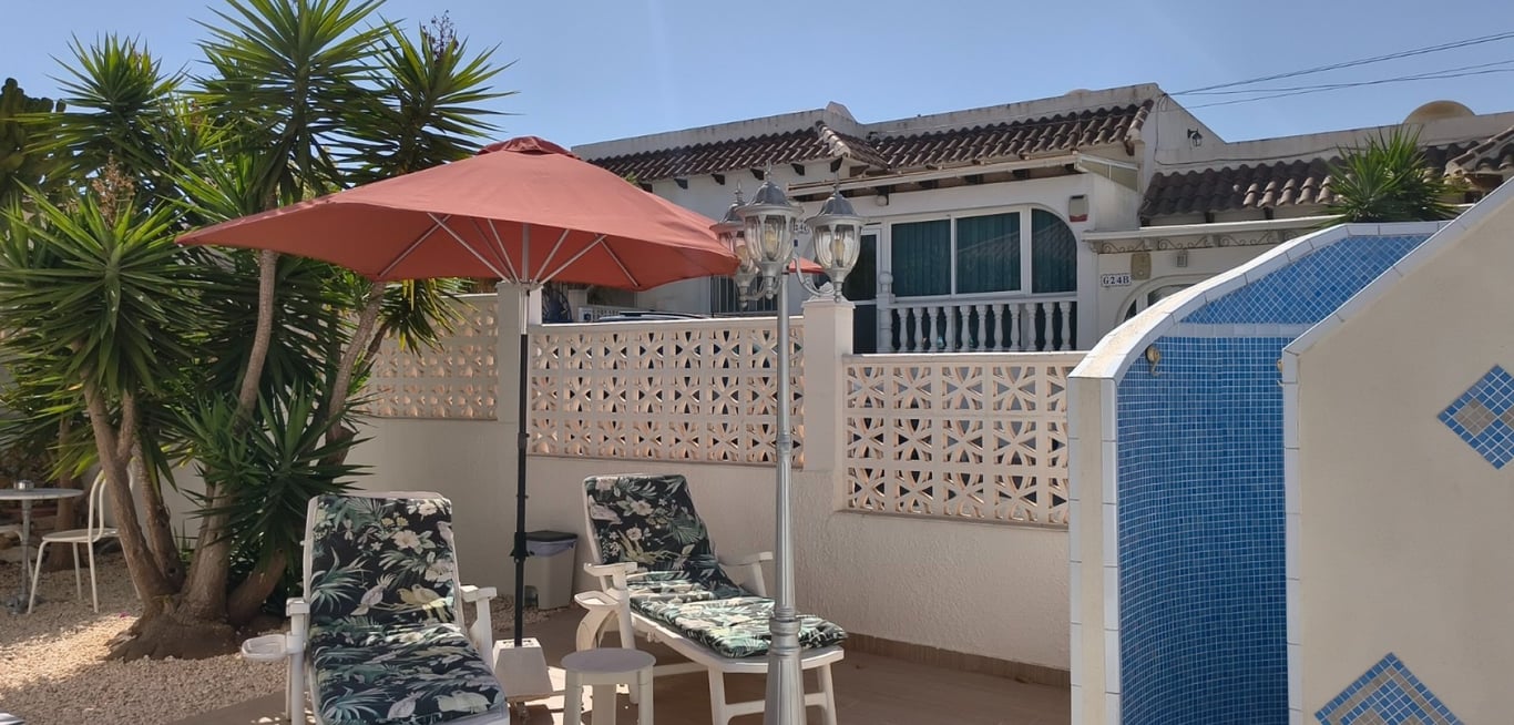 House in Villamartin - Image 3