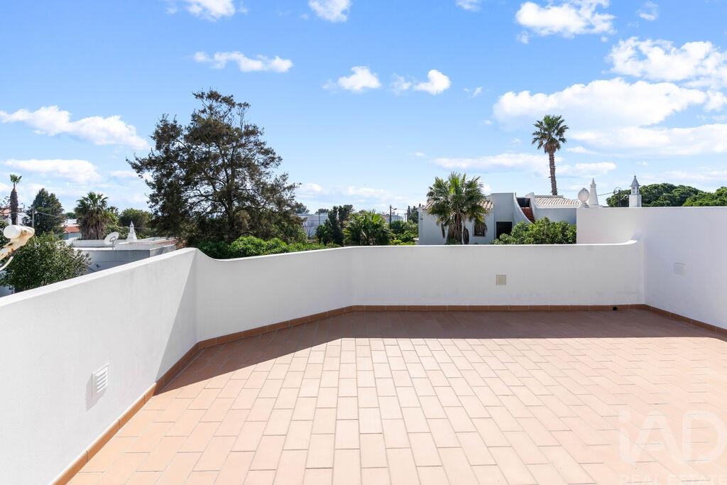 House in Lagoa - Image 2
