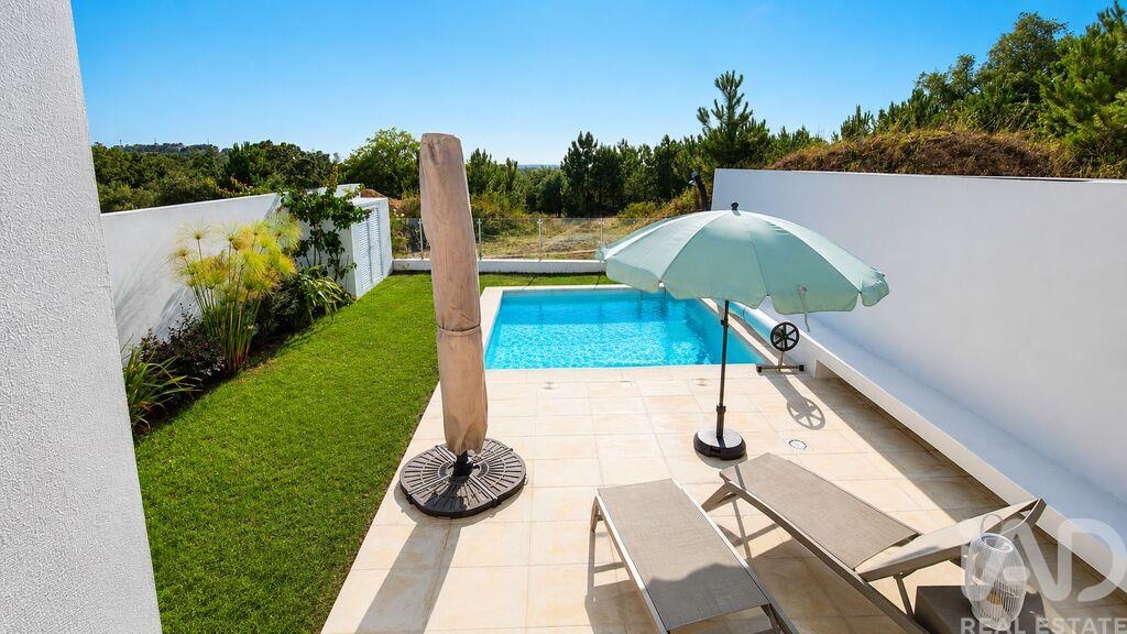 House in Castelo - Image 2