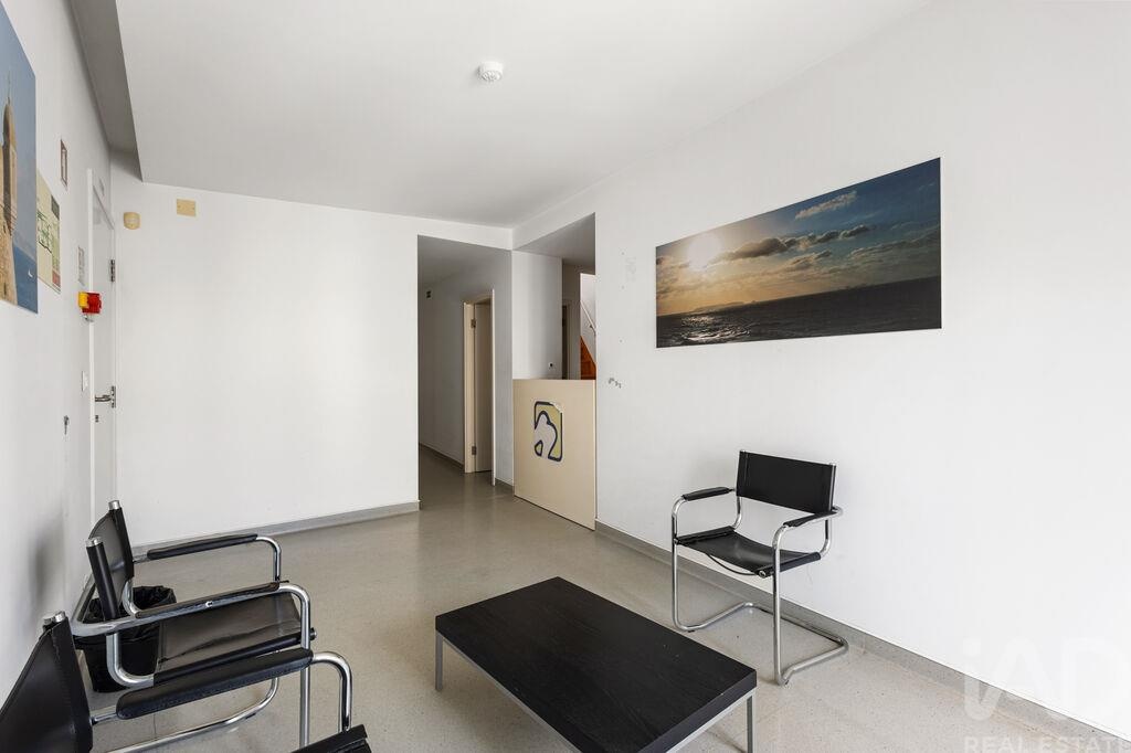 Apartment in Peniche - Image 2