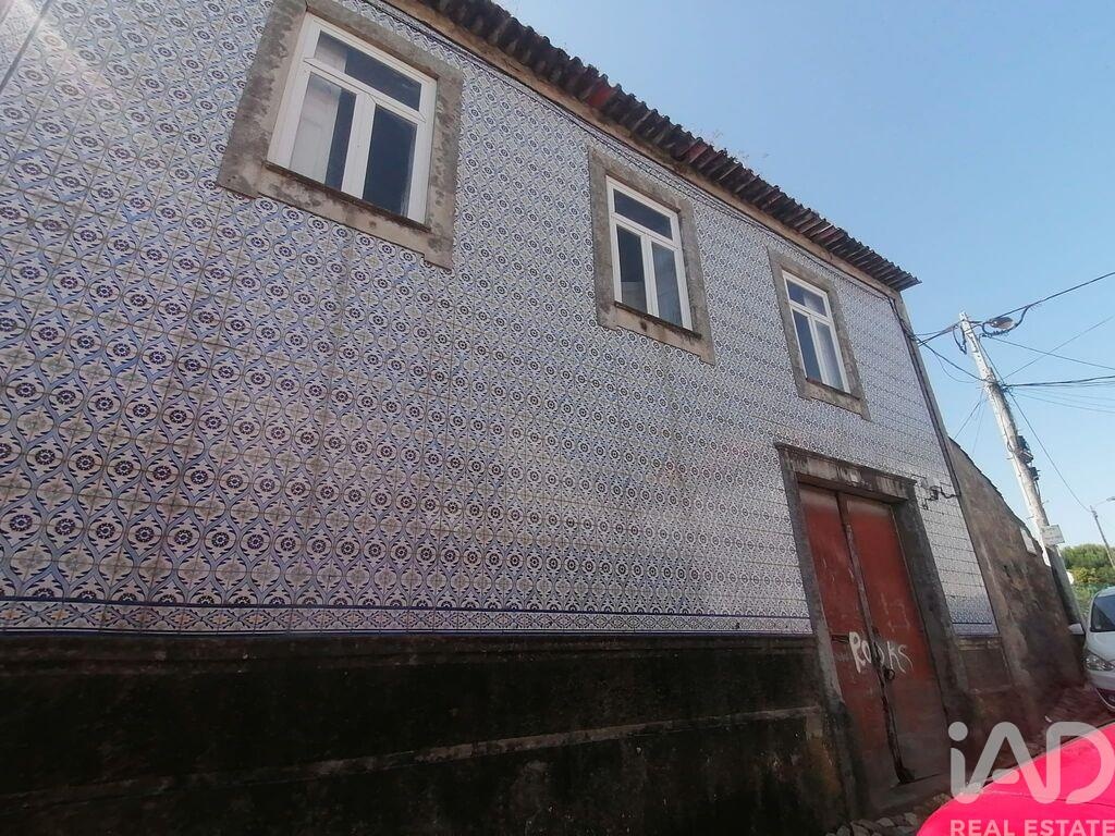House in Leca do Balio - Image 2