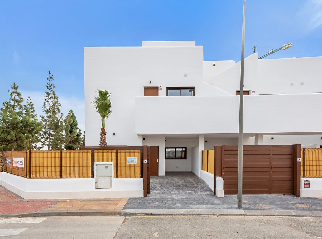 Apartment in Torre del Rame - Image 2
