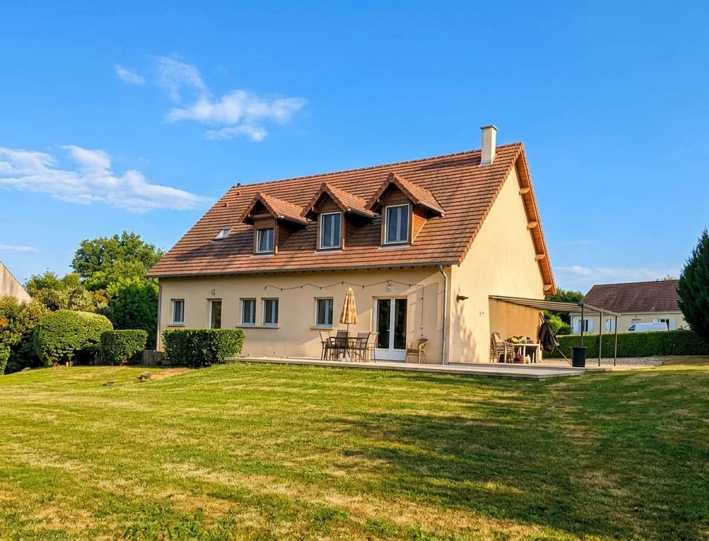 House in Mouhet - Image 2