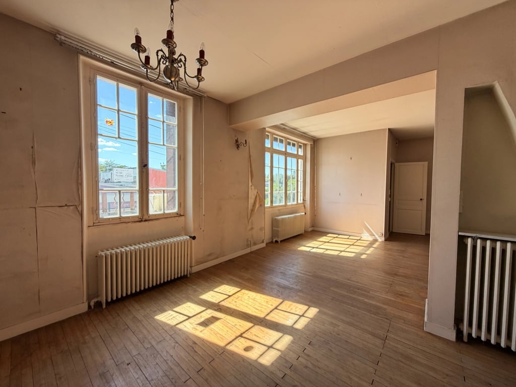 House in Ruffec - Image 3